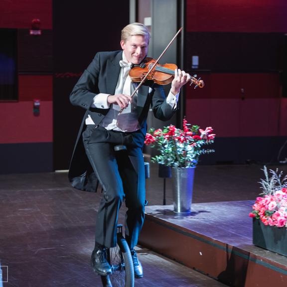 Hjalmar Jonglör