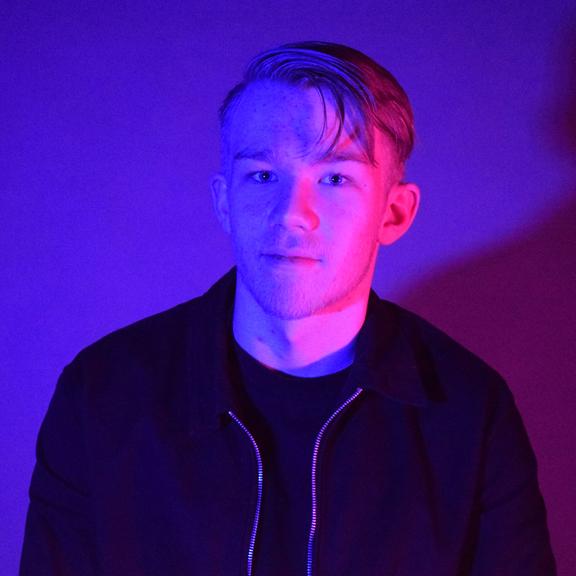 DJ